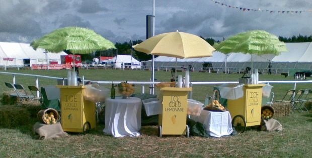 Lemonade stand, Isle of Wight Garlic Festival